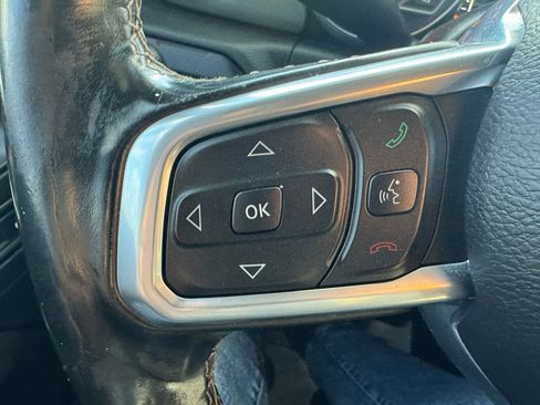 Used 2021 Jeep Wrangler Unlimited Sahara w/ Dual Top Group image 18