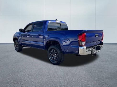 Used 2023 Toyota Tacoma SR5 AWD/4WD image 7