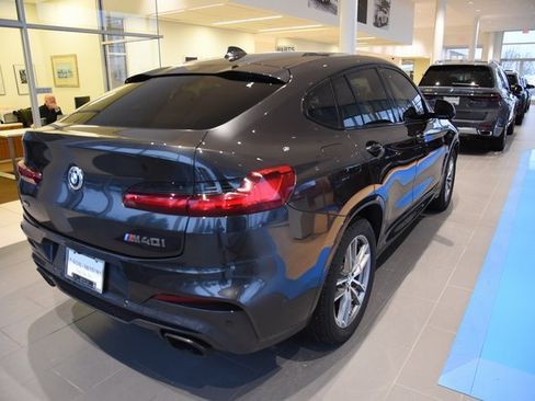 Used 2019 BMW X4 M40i image 3