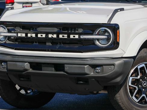 Certified 2023 Ford Bronco Outer Banks AWD/4WD image 9