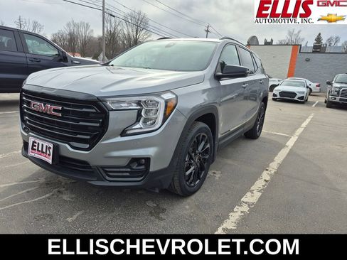 Used 2023 GMC Terrain SLT w/ Elevation Edition image 1