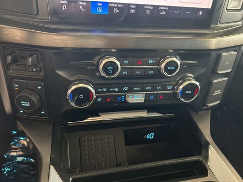 Used 2025 Ford F350 Lariat AWD/4WD image 48