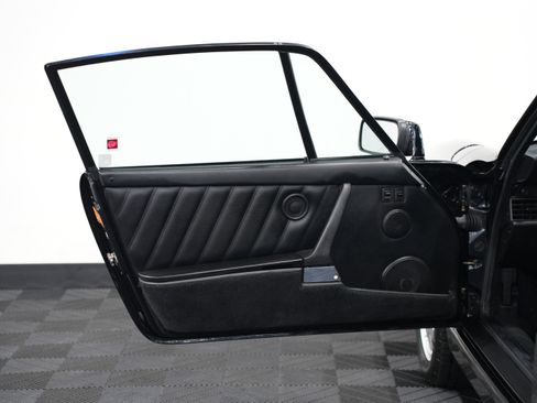 Used 1991 Porsche 911 Carrera image 24