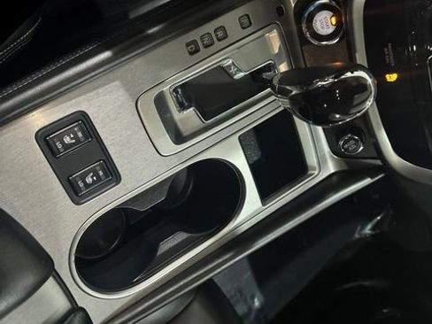 Used 2023 Nissan Murano SV FWD image 16