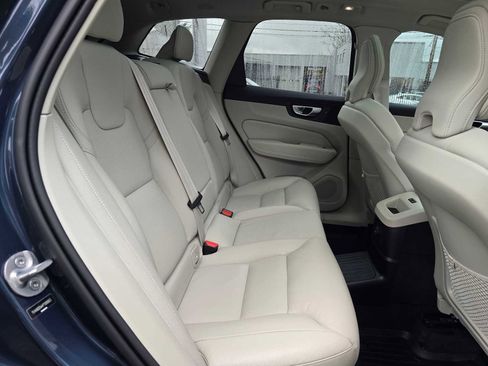 Certified 2023 Volvo XC60 T8 Plus w/ Climate Package image 12