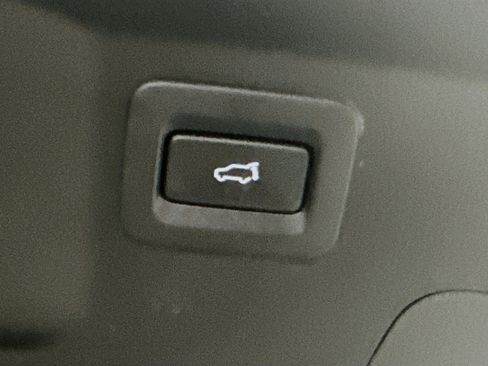 Used 2022 MAZDA CX-9 Carbon Edition image 33