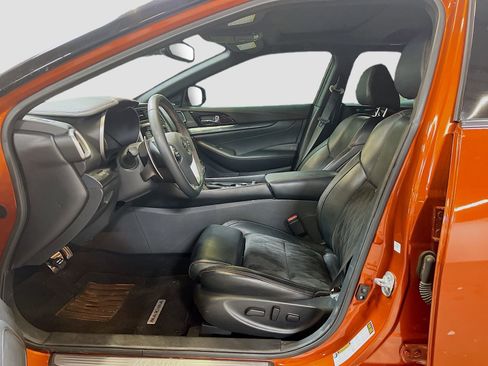 Used 2021 Nissan Maxima SR w/ Sport Mat Group FWD image 22