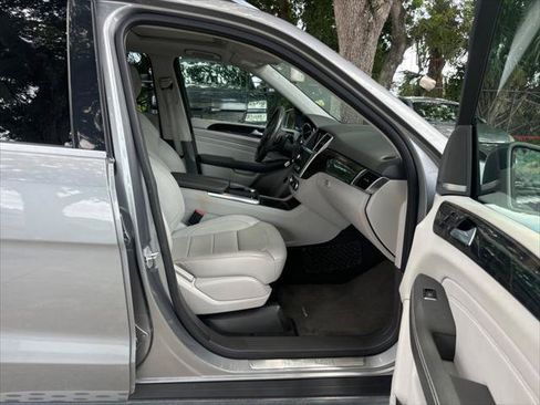 Used 2014 Mercedes-Benz ML 350 4MATIC image 19