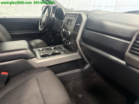 Used 2018 Ford Expedition XLT image 5