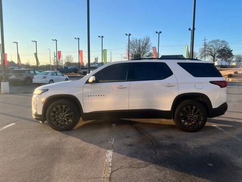 Used 2023 Chevrolet Traverse RS image 7