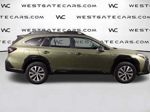 Used 2025 Subaru Outback Premium AWD/4WD image 45