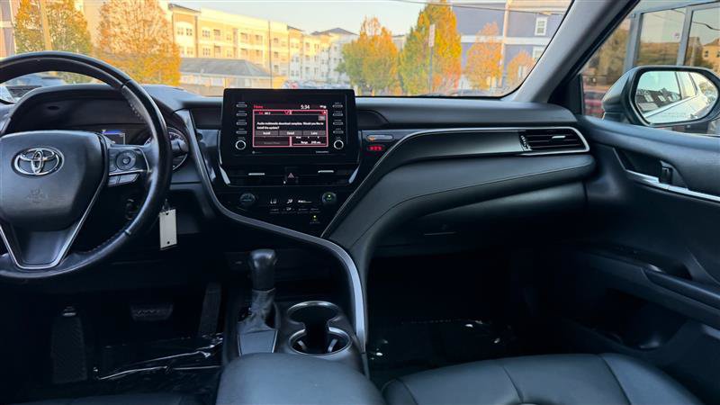 Used 2021 Toyota Camry SE FWD image 22