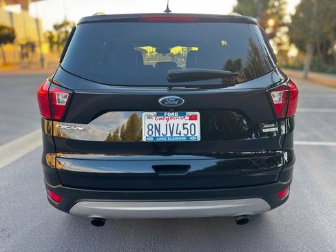 Used 2019 Ford Escape SEL FWD image 14
