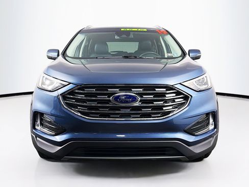 Used 2019 Ford Edge SEL w/ Equipment Group 201A image 3