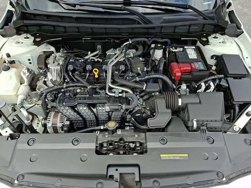 Used 2022 Nissan Altima 2.5 SL FWD image 29