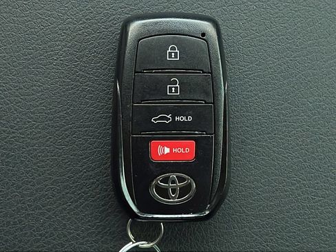 Used 2025 Toyota Camry LE w/ Convenience Package FWD image 21