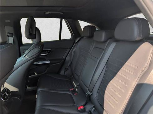 Certified 2025 Mercedes-Benz GLC 300 image 17