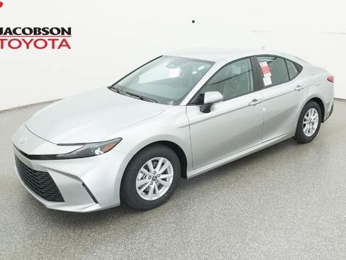 New 2026 Toyota Camry LE image 1