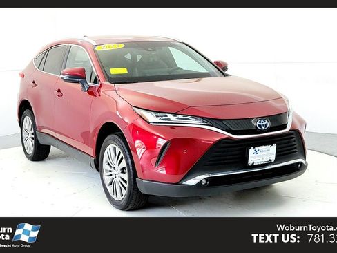 Used 2023 Toyota Venza XLE AWD/4WD image 1