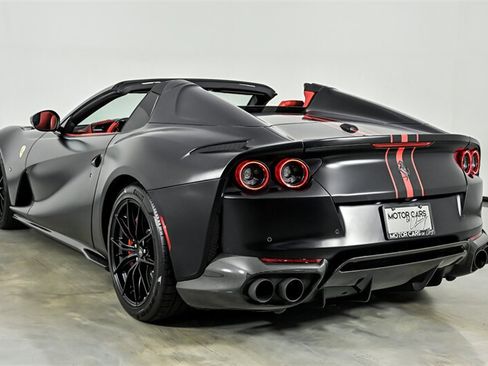 Used 2023 Ferrari 812 GTS RWD image 8