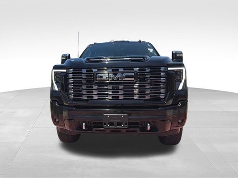 Used 2026 GMC Sierra 2500 Denali Ultimate w/ Max Trailering Package AWD/4WD image 2