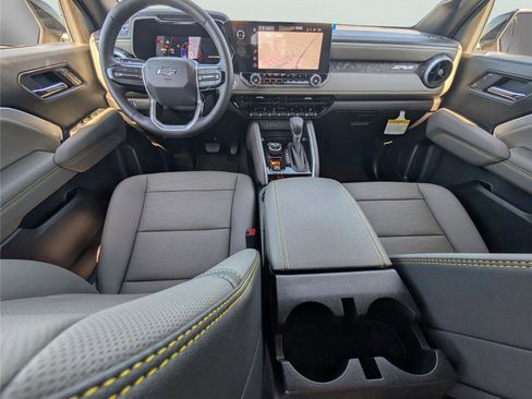 New 2026 Chevrolet Colorado ZR2 w/ Technology Package AWD/4WD image 18