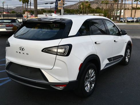 Used 2022 Hyundai Nexo Blue FWD image 7