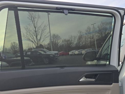 Used 2021 Volkswagen Atlas SEL image 11