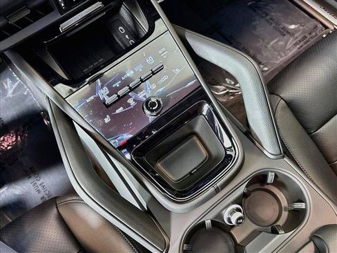 New 2026 Porsche Cayenne AWD/4WD image 19