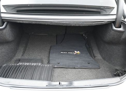 Used 2019 Dodge Charger Scat Pack RWD image 9