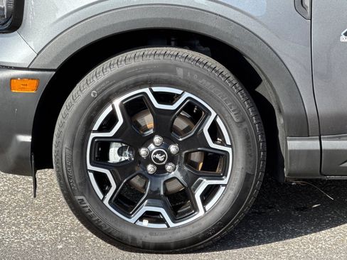 Certified 2025 Ford Bronco Sport Outer Banks w/ Outer Banks Tech Package+ image 28