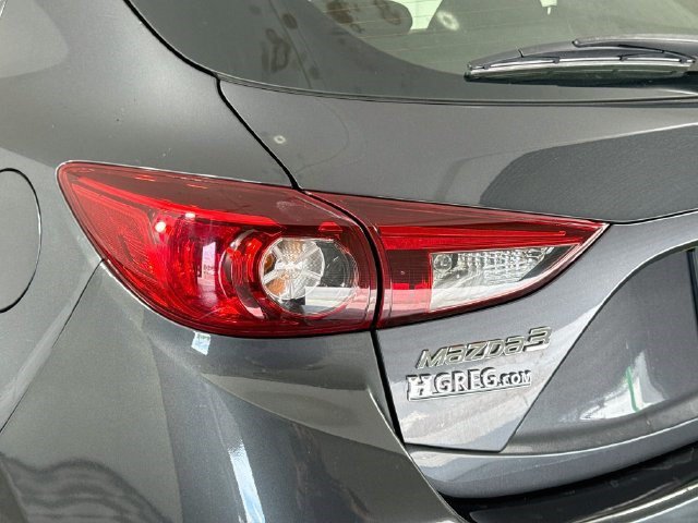 Used 2016 MAZDA MAZDA3 i Grand Touring FWD image 33