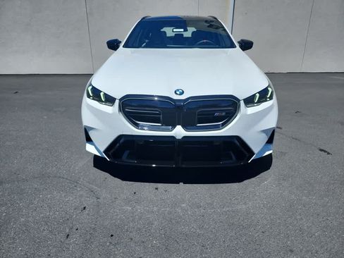 New 2027 BMW M5 Touring AWD/4WD image 5