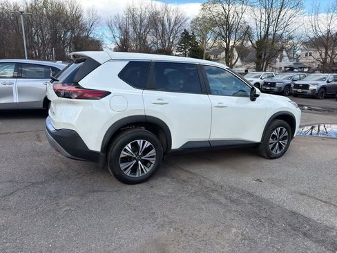 Used 2023 Nissan Rogue SV image 15