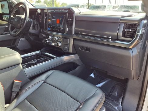 Used 2024 Ford F250 Lariat w/ Sport Appearance Package AWD/4WD image 30