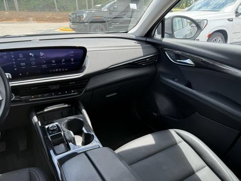 Used 2024 Buick Envision Preferred AWD/4WD image 17