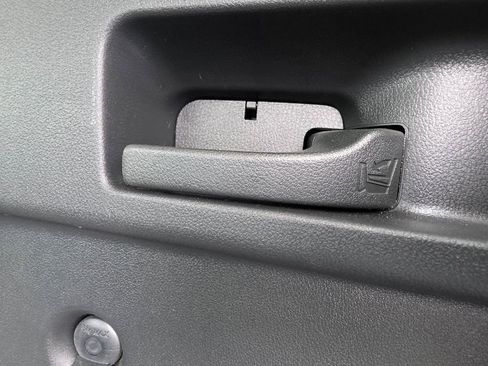 Used 2016 Honda CR-V LX image 9