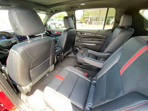 Used 2024 Chevrolet Traverse RS w/ LPO, Floor Liner Package AWD/4WD image 14