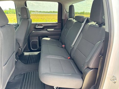 Used 2025 Chevrolet Silverado 2500 LT w/ Convenience Package AWD/4WD image 22