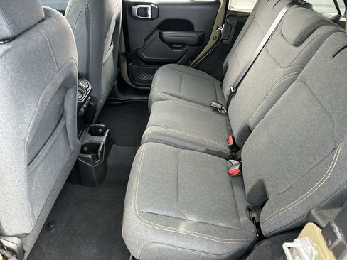 Used 2025 Jeep Wrangler Unlimited Sport AWD/4WD image 24