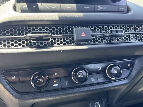 Certified 2025 Honda HR-V Sport image 22