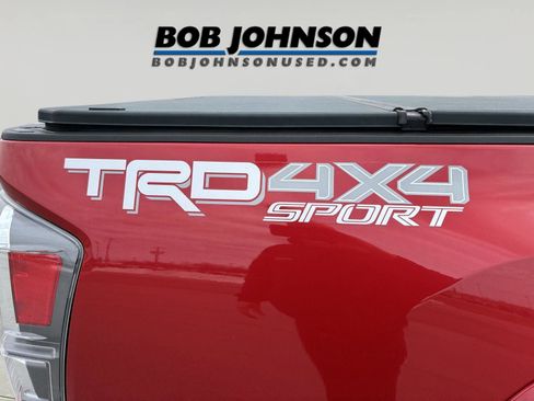 Used 2021 Toyota Tacoma TRD Sport image 10