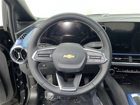 New 2026 Chevrolet Equinox EV LT image 34