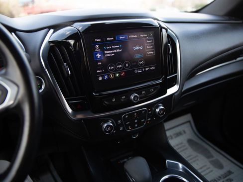 Certified 2022 Chevrolet Traverse LT image 13