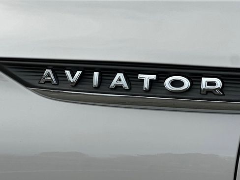Used 2023 Lincoln Aviator Reserve w/ Elements Package Plus image 39