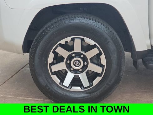 Used 2023 Toyota 4Runner TRD Off-Road AWD/4WD image 34