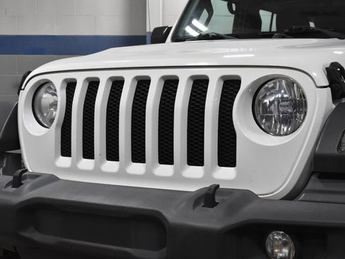 Used 2018 Jeep Wrangler Unlimited Sport AWD/4WD image 27