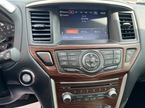 Used 2019 Nissan Pathfinder Platinum image 25