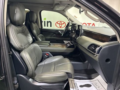 Used 2023 Lincoln Navigator L Black Label AWD/4WD image 10