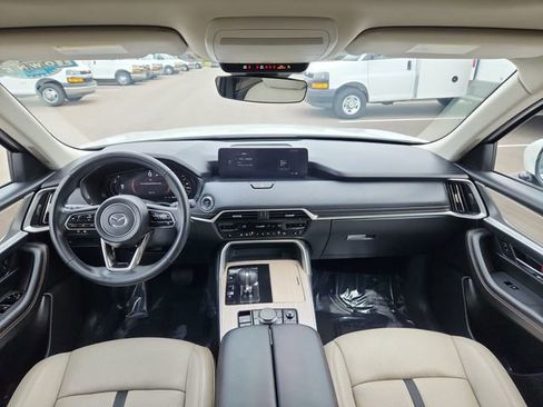 Used 2024 MAZDA CX-90 Plug-In Hybrid w/ Preferred AWD/4WD image 34